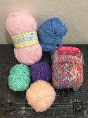1 NWT Plymouth Yarn Dreambaby Pink Skein + Assorted Colorful Baby Weight Yarn